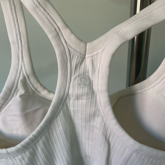 Lululemon Tank - Picture 4 of 6